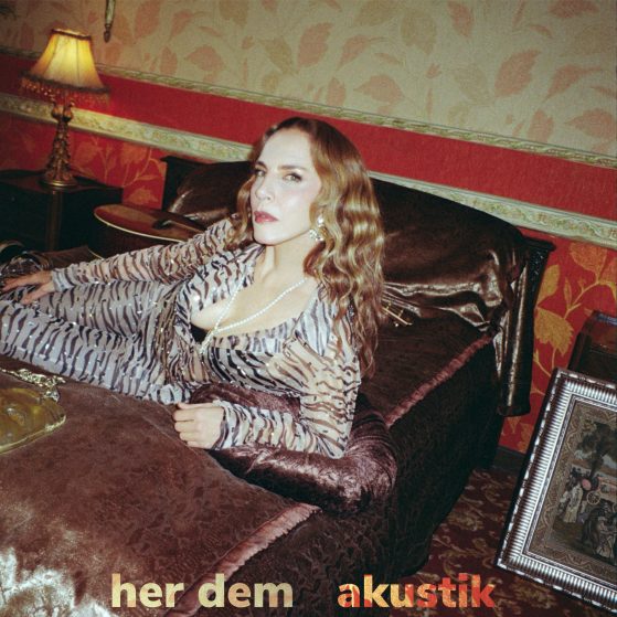 HER DEM AKUSTIK